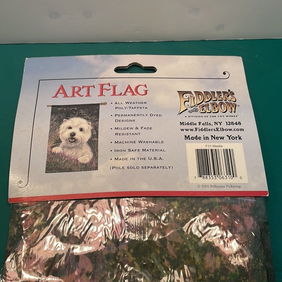 New- Cuts Dog flag -26 x 37 - Picture 4 of 5